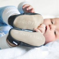 Dotty Fish Babyschuhe aus weichem Leder mit rutschfester Wildledersohle