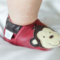 Dotty Fish Monkey Babyschuhe mit Gummizug am Knöchel