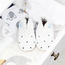 Weiße Sterne Schuhe mit weicher Sohle
