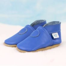 Blaue Krabbelschuhe