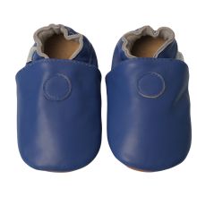 Schlichte blaue Schuhe mit Gummisohle