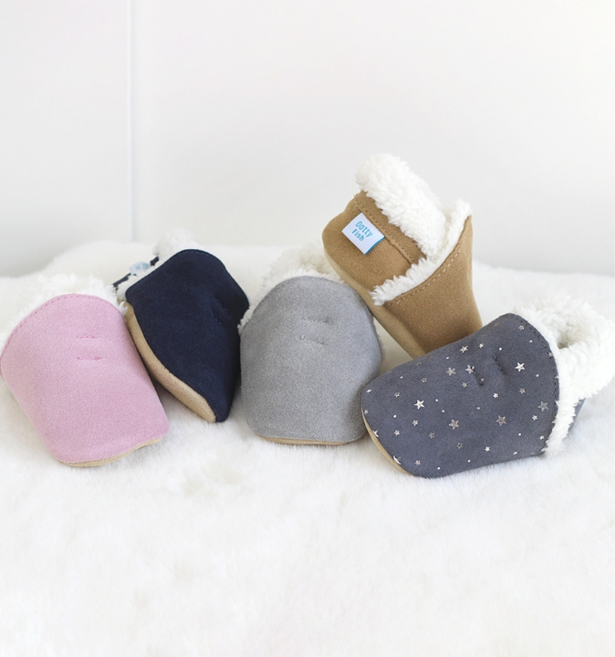 Dotty Fish Wildleder-Hausschuhe in 5 Designs