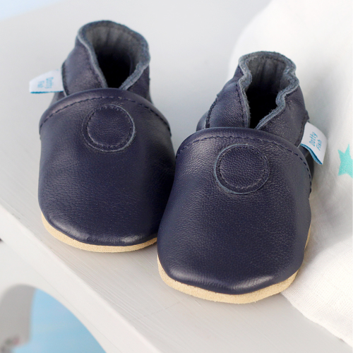 Einfach marineblau Schuhe mit weicher Sohle
