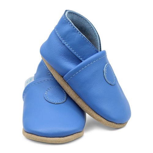 Schlichte blaue Schuhe mit weicher Sohle