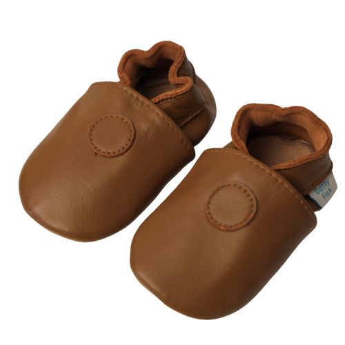 Schlichte hellbraune Schuhe mit weicher Sohle