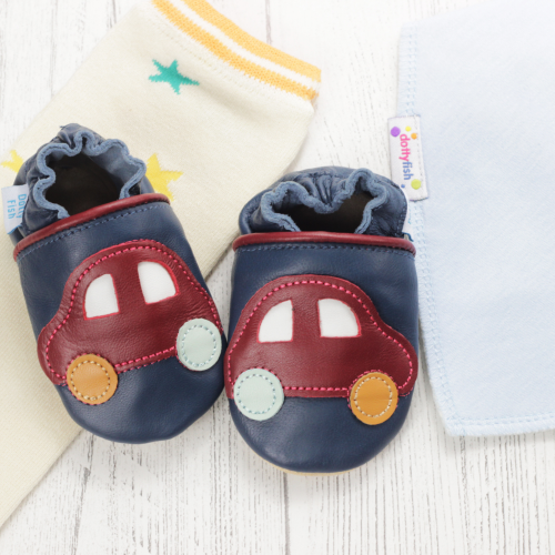 Rotes Auto Schuhe mit weicher Sohle