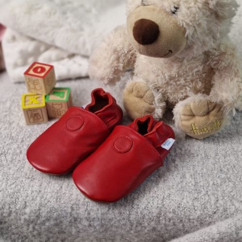 Schlichte rot Schuhe mit Gummisohle