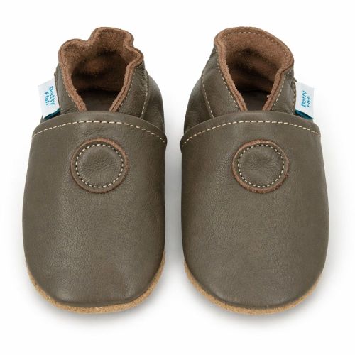 Graue Krabbelschuhe