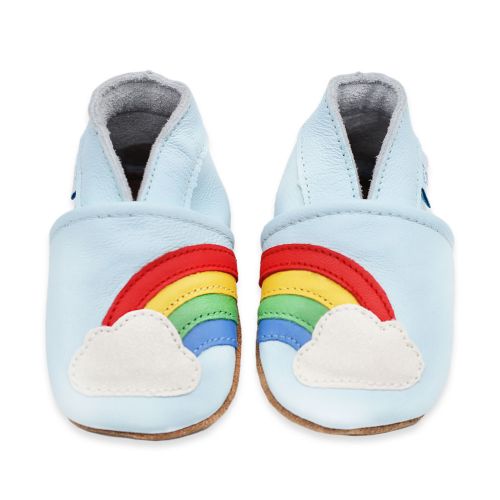 Hellblaue Dotty Fish Lauflernschuhe aus Leder mit weicher Sohle für Babys und Kleinkinder, mit Regenbogen- und Wolkenmotiv.