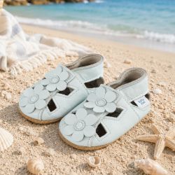 Blau mit Blumen Sandalen