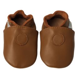 Schlichte hellbraune Schuhe mit weicher Sohle