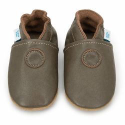 Graue Krabbelschuhe