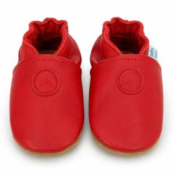 Rote Krabbelschuhe