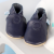 Einfach marineblau Schuhe mit weicher Sohle