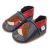 Marineblaue Dotty Fish Lauflernschuhe aus Leder mit weicher Sohle, rotem Knöchelbesatz und braunem und rotem Rotkehlchenmuster.